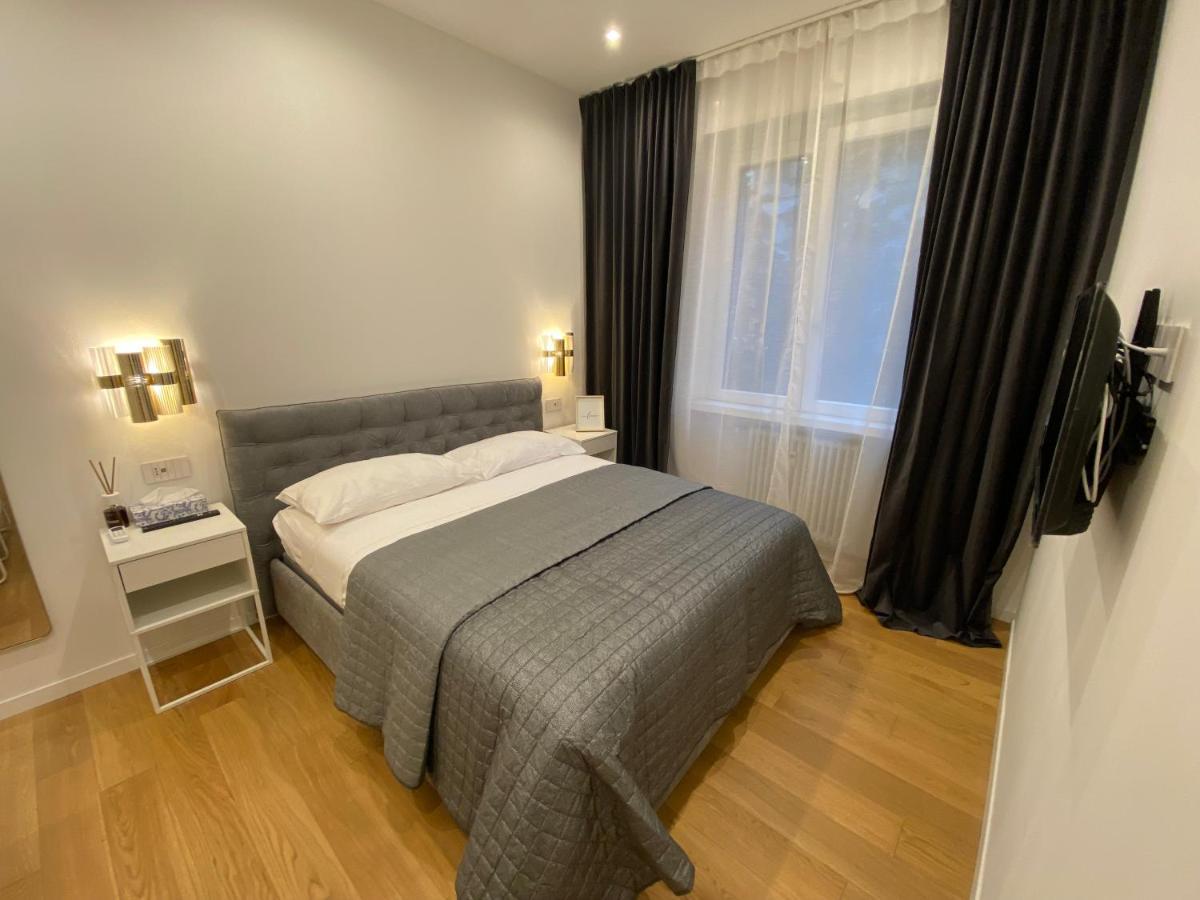 Luxury Modern Apartment Милан Экстерьер фото